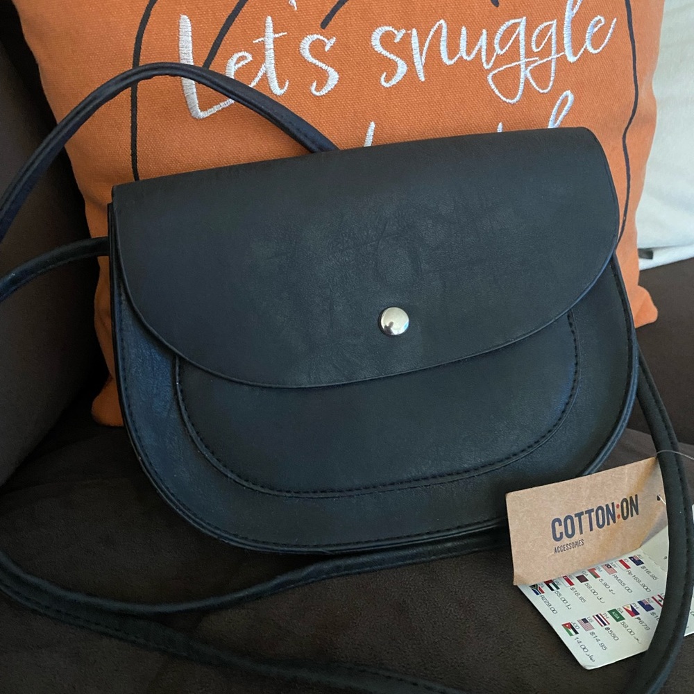 Cotton on black purse